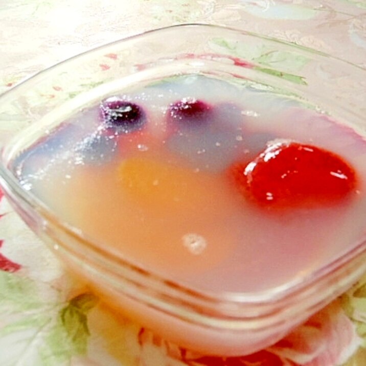 ❤蜜柑とＢベリーと苺の林檎酢寒天❤